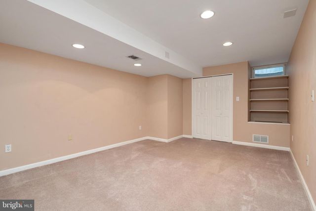 2113 CROSSGATE DR, Crofton, MD 21114