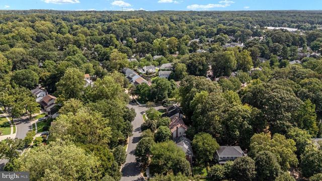 2113 CROSSGATE DR, Crofton, MD 21114