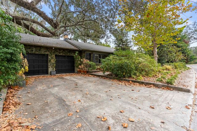 617 S RIVERHILLS DRIVE, Temple Terrace, FL 33617