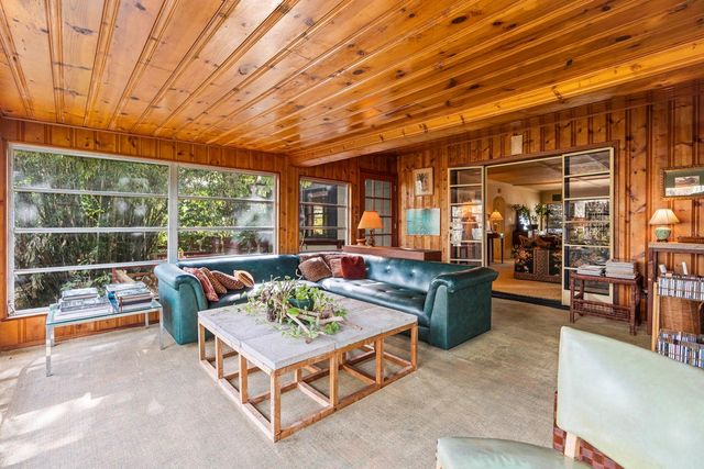 617 S RIVERHILLS DRIVE, Temple Terrace, FL 33617