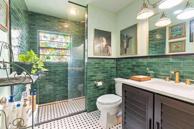 617 S RIVERHILLS DRIVE, Temple Terrace, FL 33617