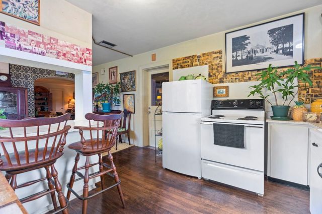 617 S RIVERHILLS DRIVE, Temple Terrace, FL 33617