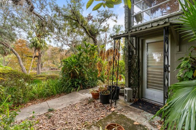 617 S RIVERHILLS DRIVE, Temple Terrace, FL 33617