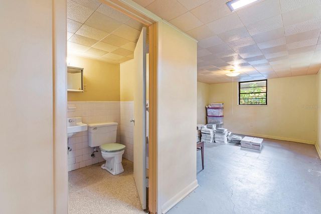 617 S RIVERHILLS DRIVE, Temple Terrace, FL 33617