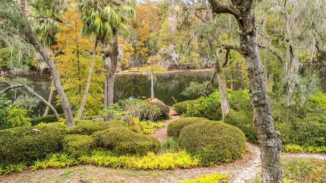 617 S RIVERHILLS DRIVE, Temple Terrace, FL 33617