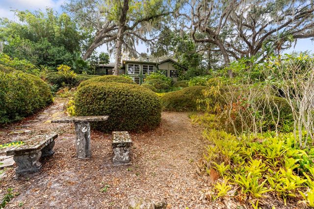 617 S RIVERHILLS DRIVE, Temple Terrace, FL 33617