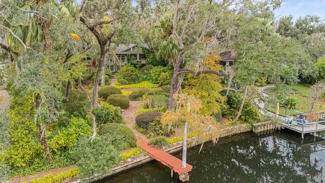 617 S RIVERHILLS DRIVE, Temple Terrace, FL 33617