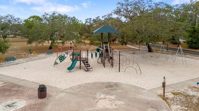 617 S RIVERHILLS DRIVE, Temple Terrace, FL 33617