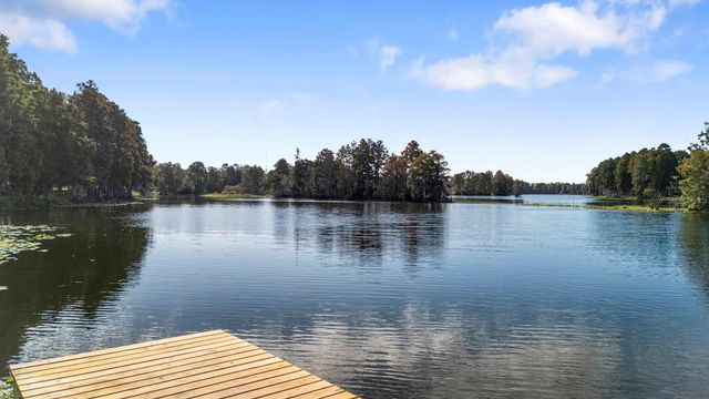 617 S RIVERHILLS DRIVE, Temple Terrace, FL 33617