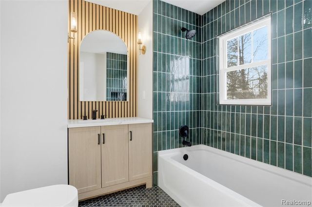 317 W Saint Clair Street, Romeo, MI 48065