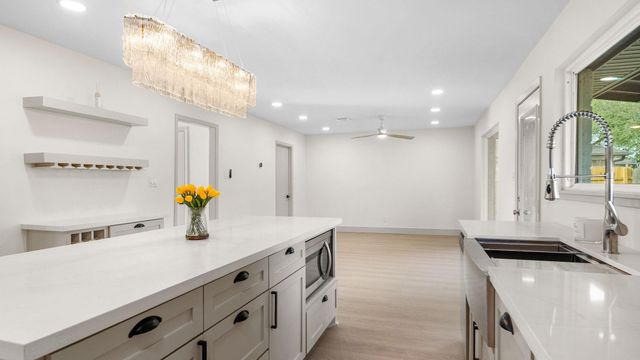 251 Holyhead Drive, Houston, TX 77015