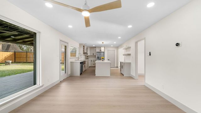 251 Holyhead Drive, Houston, TX 77015