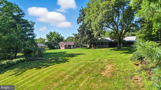 919 RAMBLING DR, Catonsville, MD 21228