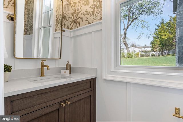 474 BARCLAY RD, Bryn Mawr, PA 19010