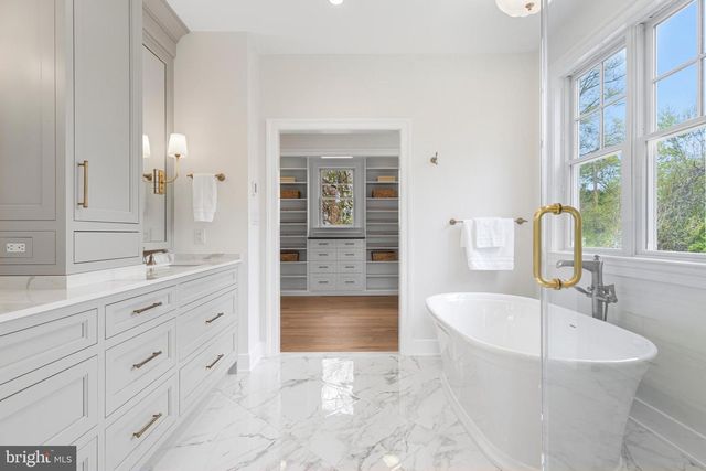 474 BARCLAY RD, Bryn Mawr, PA 19010