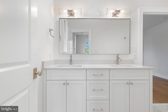 474 BARCLAY RD, Bryn Mawr, PA 19010