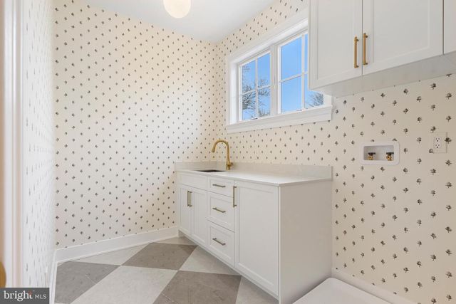 474 BARCLAY RD, Bryn Mawr, PA 19010
