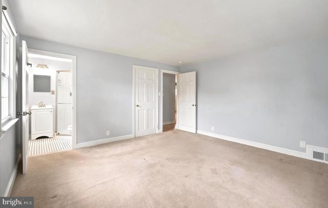 2434 MERWOOD LN, Havertown, PA 19083