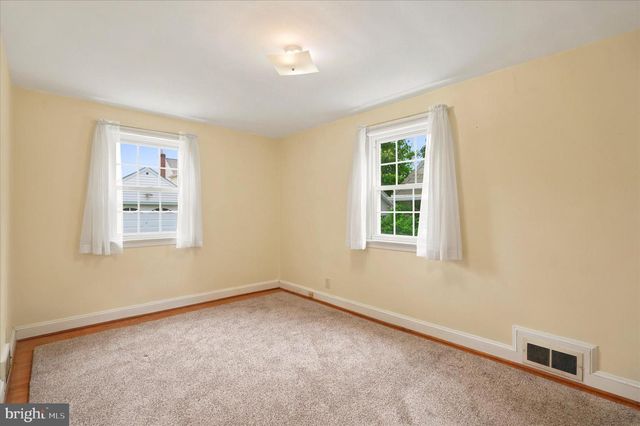 2434 MERWOOD LN, Havertown, PA 19083