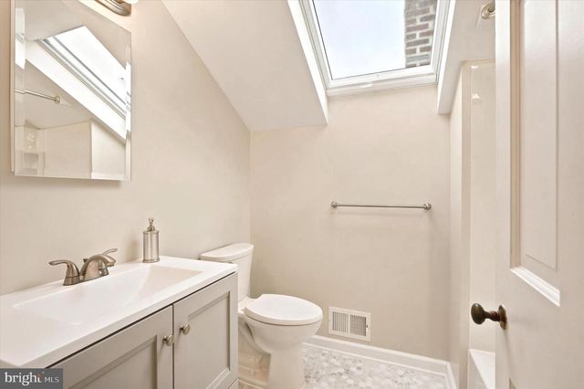 2434 MERWOOD LN, Havertown, PA 19083