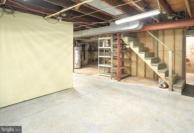 2434 MERWOOD LN, Havertown, PA 19083