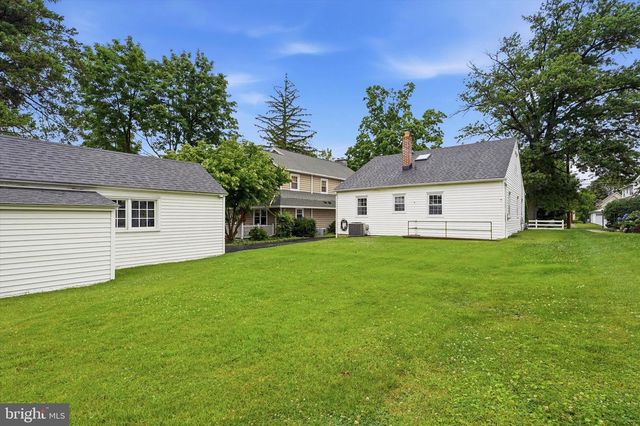 2434 MERWOOD LN, Havertown, PA 19083