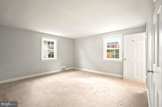 2434 MERWOOD LN, Havertown, PA 19083