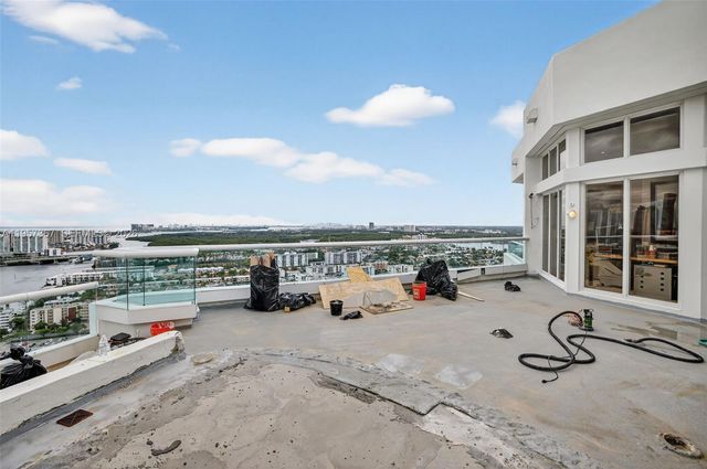 2600 Island Blvd PH-1, Aventura, FL 33160