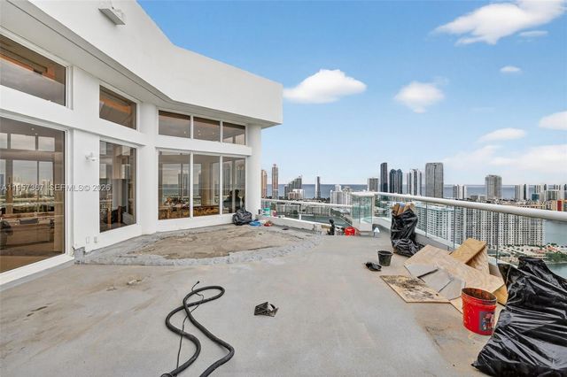 2600 Island Blvd PH-1, Aventura, FL 33160