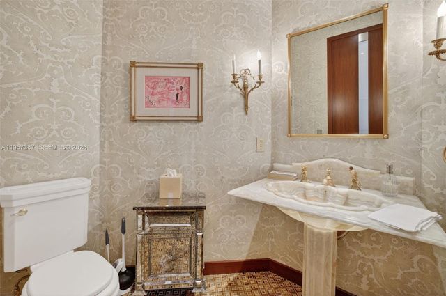 2600 Island Blvd PH-1, Aventura, FL 33160