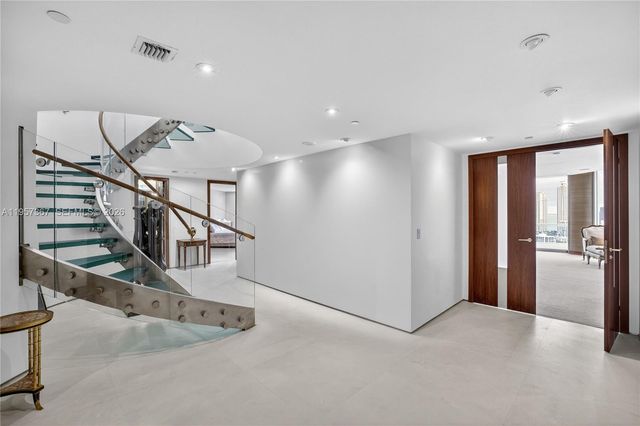 2600 Island Blvd PH-1, Aventura, FL 33160