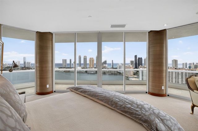 2600 Island Blvd PH-1, Aventura, FL 33160