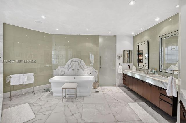 2600 Island Blvd PH-1, Aventura, FL 33160