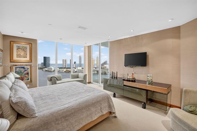 2600 Island Blvd PH-1, Aventura, FL 33160