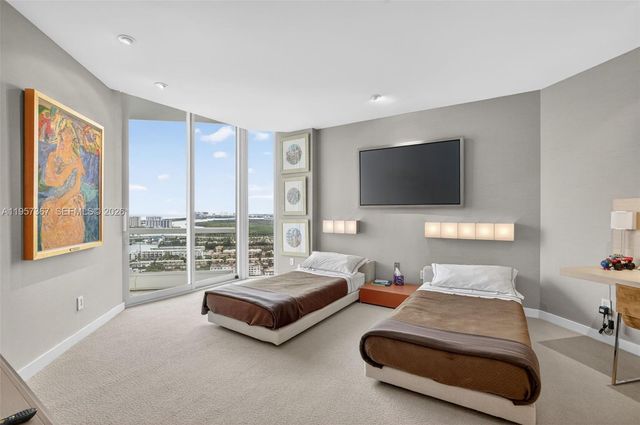 2600 Island Blvd PH-1, Aventura, FL 33160