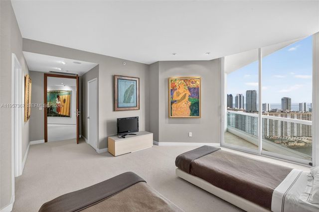 2600 Island Blvd PH-1, Aventura, FL 33160