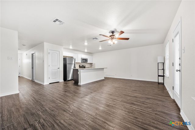 909 E Mary Jane Drive, Killeen, TX 76541