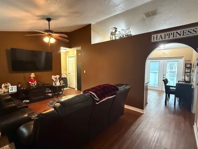 40134 OAKRIDGE DRIVE, Lady Lake, FL 32159