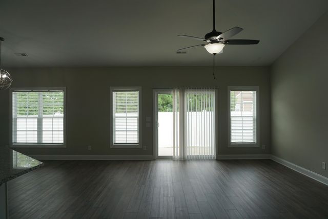 1708 Penncross Drive, Greenville, NC 27834