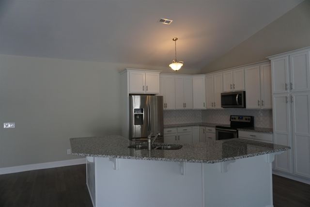1708 Penncross Drive, Greenville, NC 27834