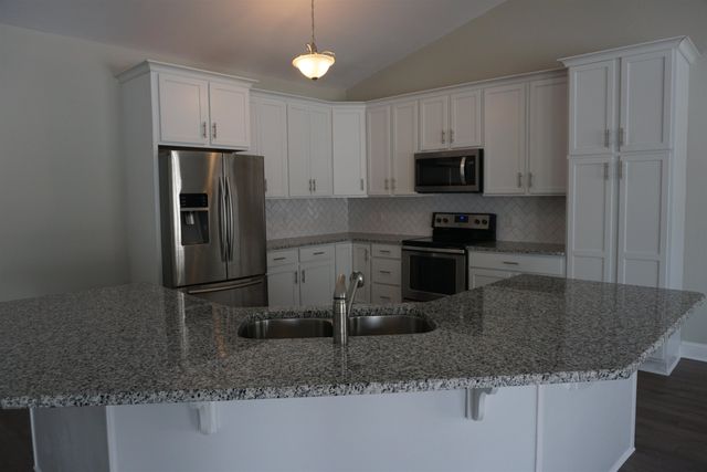 1708 Penncross Drive, Greenville, NC 27834