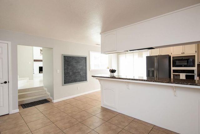 1957 Blue Spruce Dr, Oakdale, CA 95361