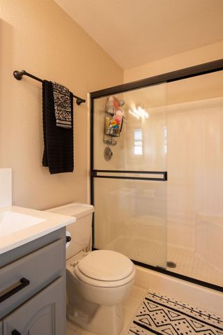 1957 Blue Spruce Dr, Oakdale, CA 95361