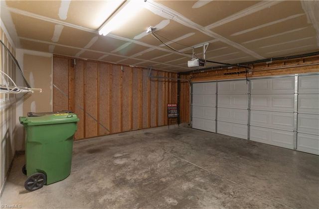106 Tom Court, Kernersville, NC 27284