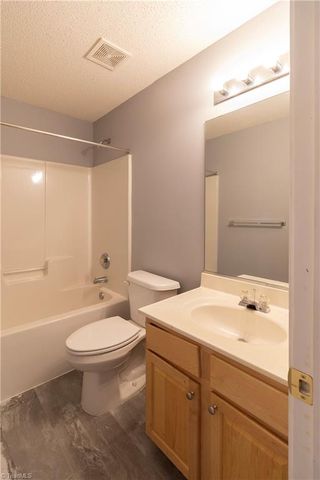 106 Tom Court, Kernersville, NC 27284