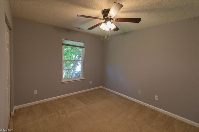 106 Tom Court, Kernersville, NC 27284