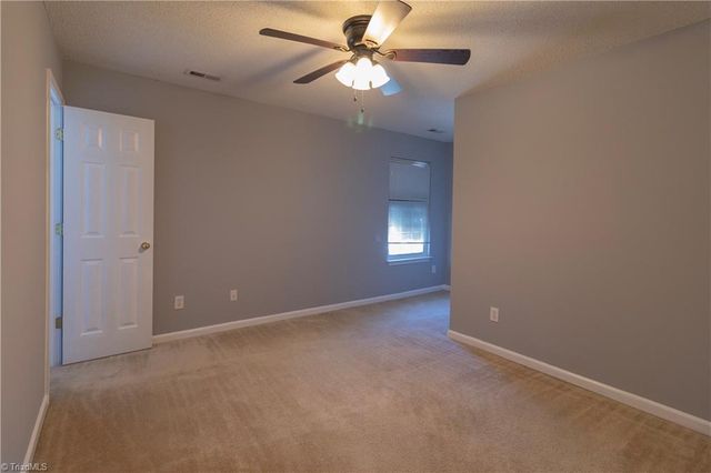 106 Tom Court, Kernersville, NC 27284