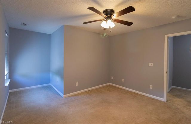 106 Tom Court, Kernersville, NC 27284