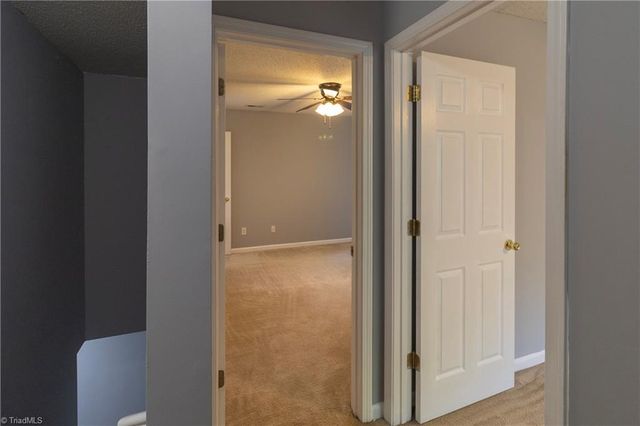 106 Tom Court, Kernersville, NC 27284