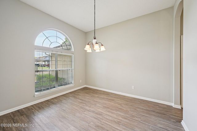 12511 WAGES Way E, Jacksonville, FL 32218